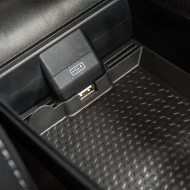   RATI ARMSTER 3 seat mounted armrest DACIA DUSTER 2018-2024 without original elbowrest [black,vegan leather,usb]