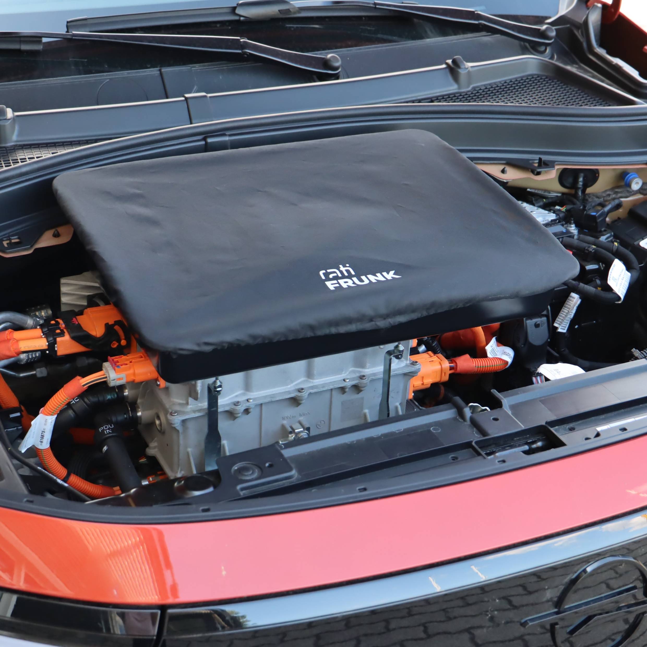 Rati Frunk for Opel Frontera